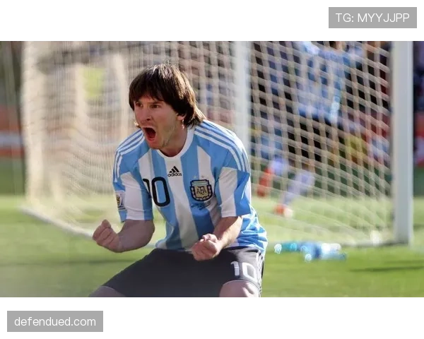 回撤接应送直塞，马拉多纳由射手变组织者胜过纯射手