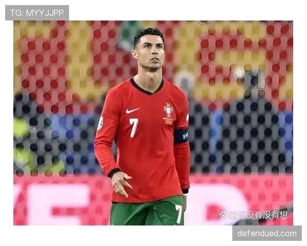 布冯连续关键战首发，37岁门将用精准出球主导后场组织