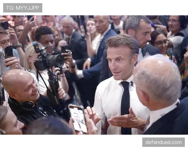 姆巴佩续约风波：球员自主权如何冲击俱乐部建队战略