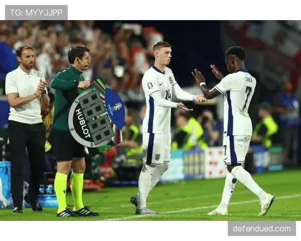 帕尔默与萨卡：英格兰主力之争背后的战术适配与数据表现